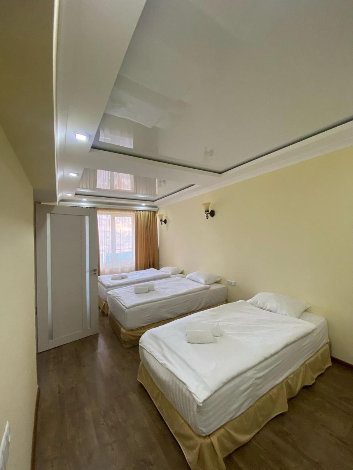 Goris Hotel Extérieur photo