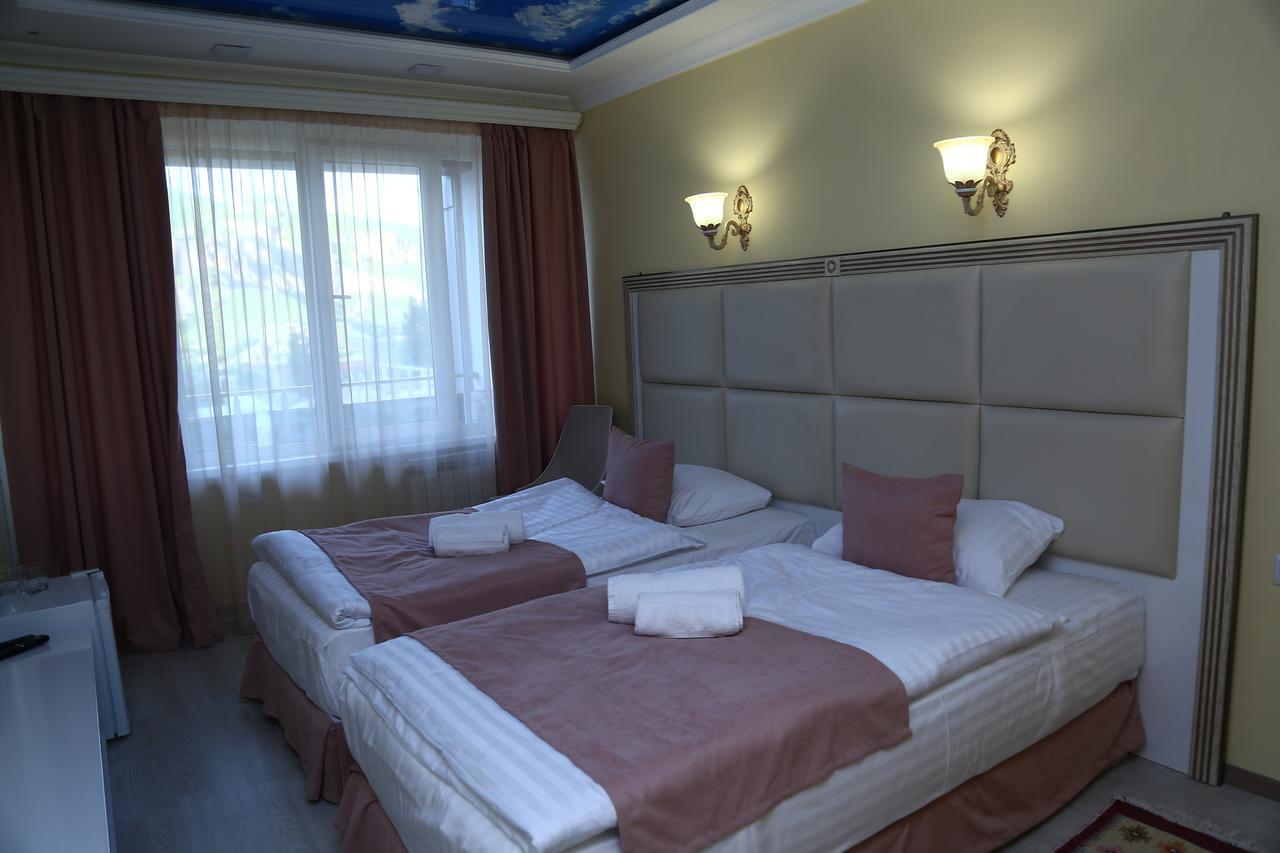 Goris Hotel Extérieur photo