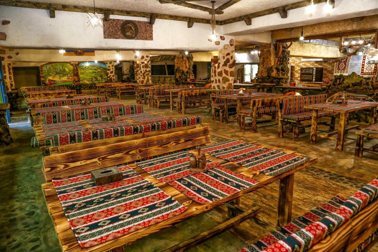 Goris Hotel Extérieur photo