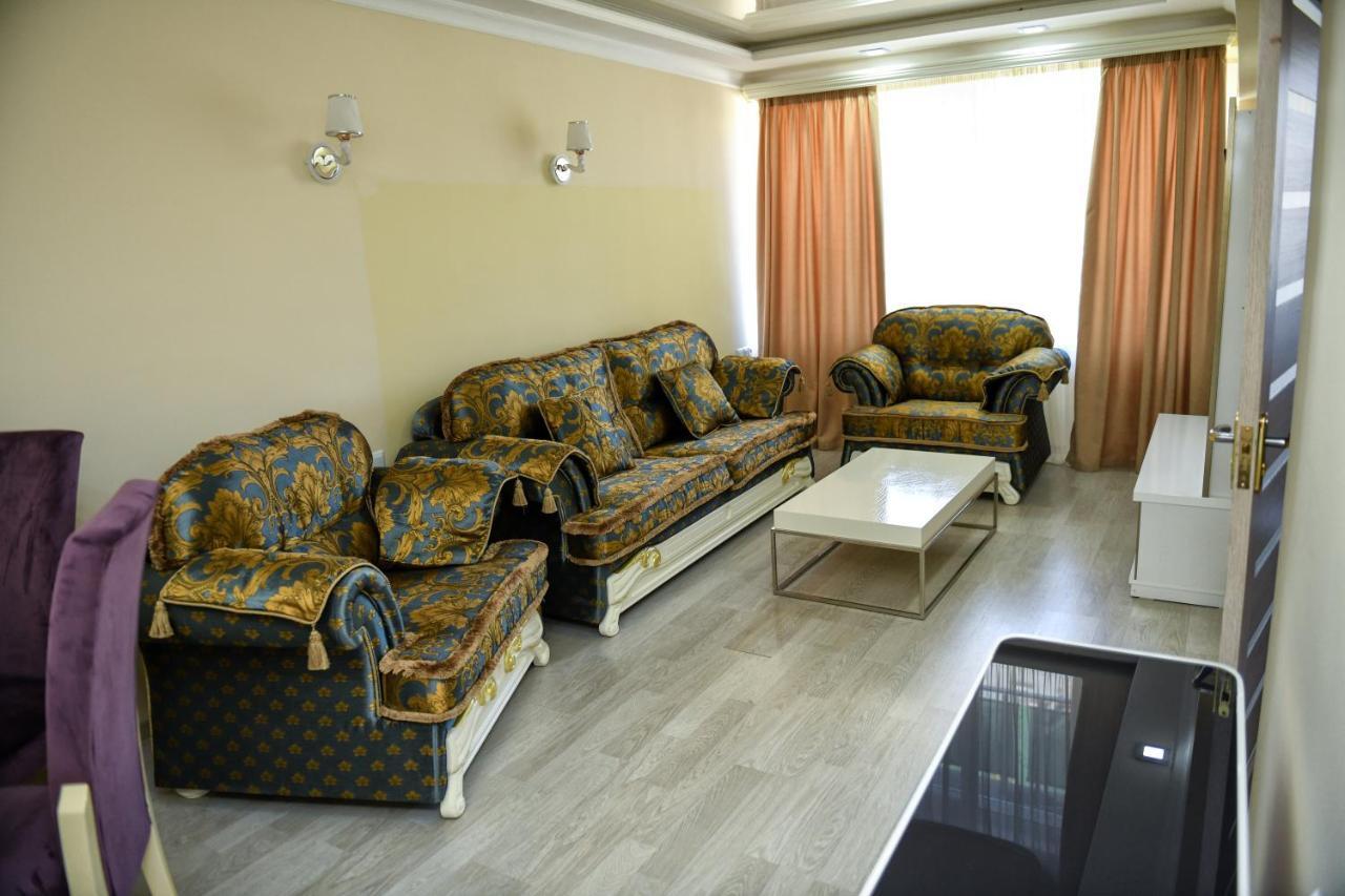 Goris Hotel Extérieur photo